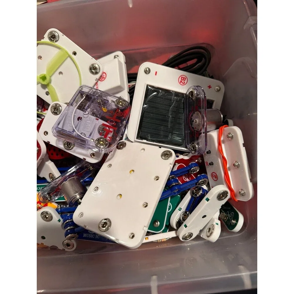 Bundle of Electronic snap circuits
